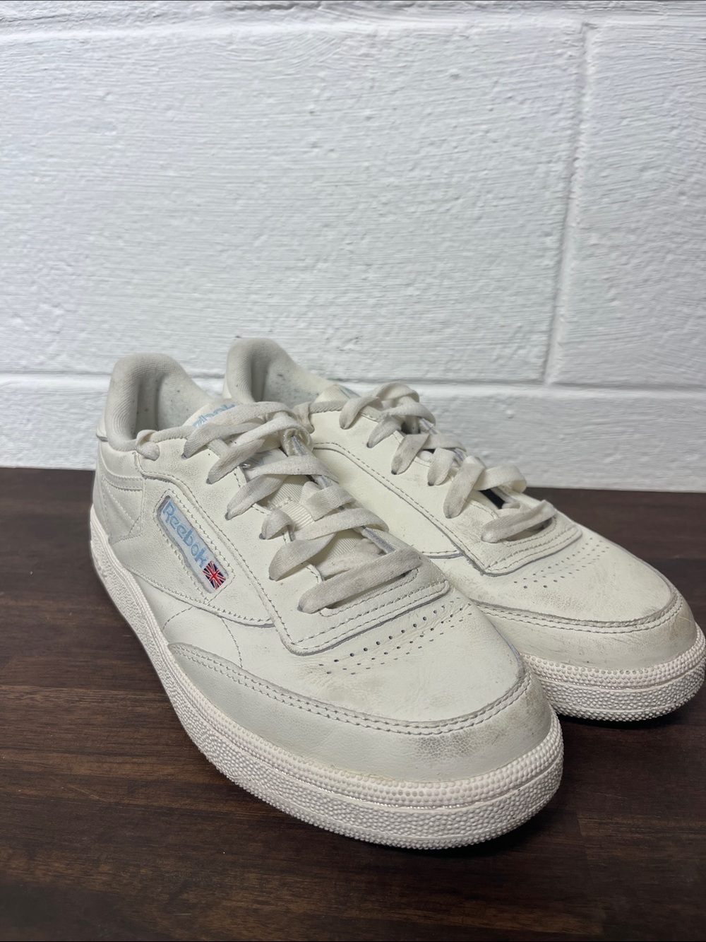 Reebok Club C White Leather Low Top Sneakers Lace Up Women’s Size 9